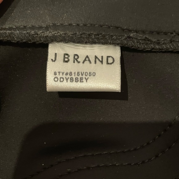 J Brand Super Skinny Odyssey Black Solid Cropped Slacks - Picture 4 of 8